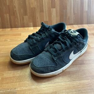 Nike Dunk Low Retro SE in the "Armory Navy" (or "Monsoon Blue") size 10.5
